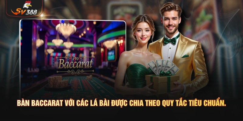Kỹ Thuật Chơi Bài Baccarat – Hiểu Luật Để Theo Dõi Ván Bài Bàn baccarat với các lá bài được chia theo quy tắc tiêu chuẩn.